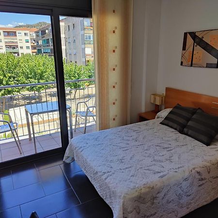 Hostal Manel Pineda de Mar Kültér fotó