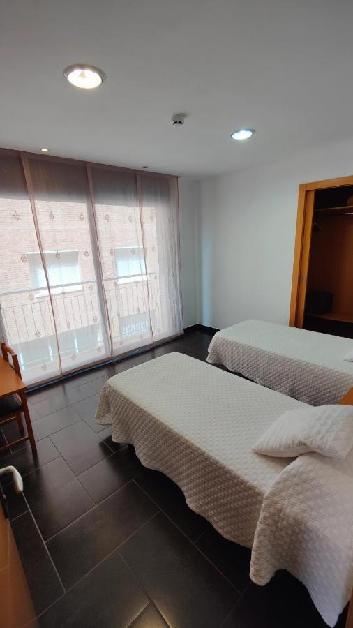 Hostal Manel Pineda de Mar Kültér fotó