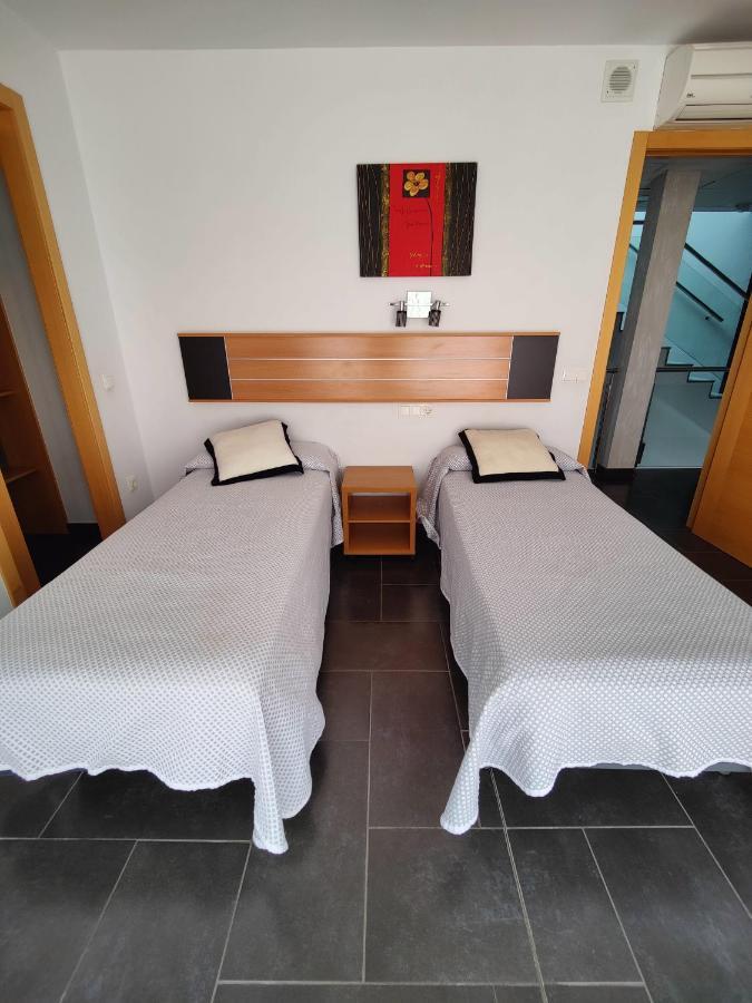 Hostal Manel Pineda de Mar Kültér fotó