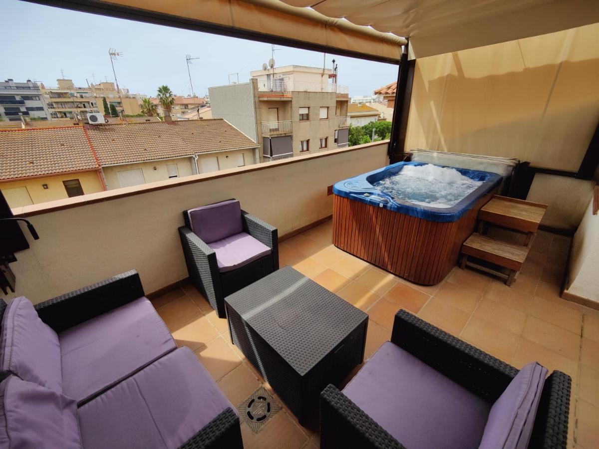 Hostal Manel Pineda de Mar Kültér fotó