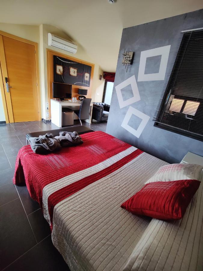 Hostal Manel Pineda de Mar Kültér fotó