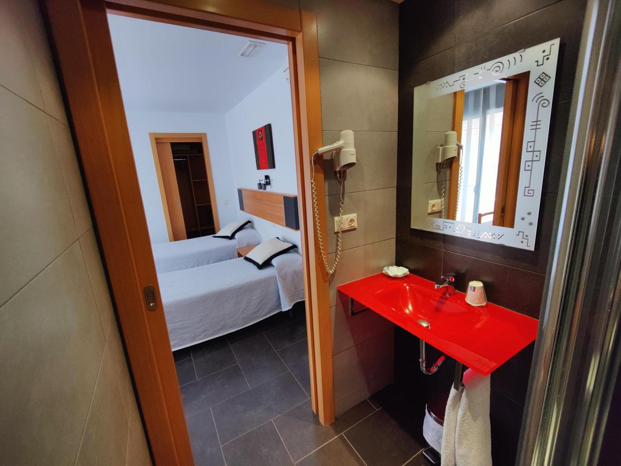 Hostal Manel Pineda de Mar Kültér fotó