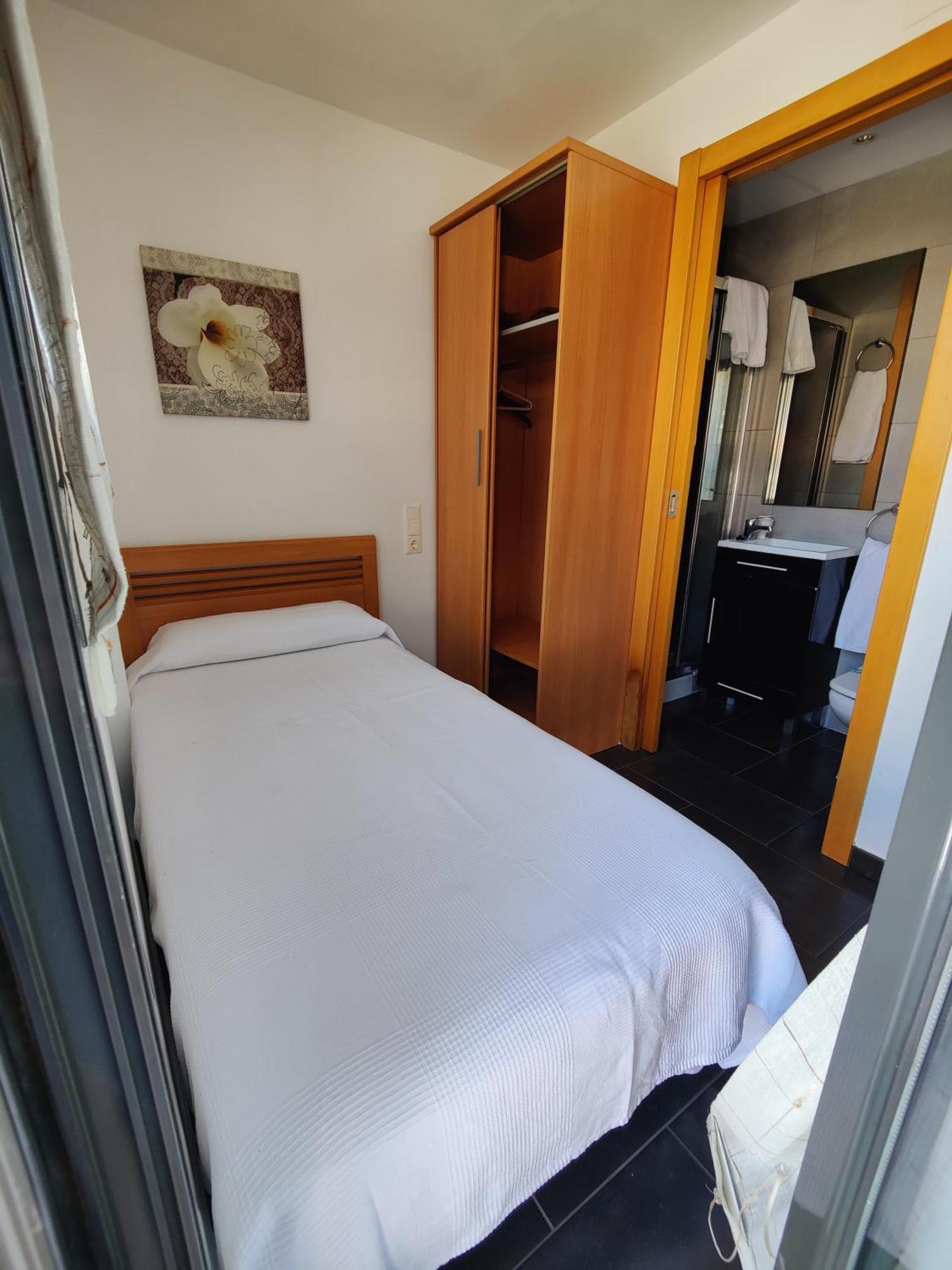 Hostal Manel Pineda de Mar Szoba fotó